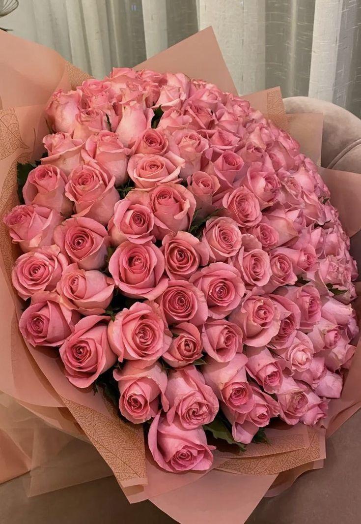 Corporate meeting room with carefully timed floral arrangements that maintain elegance throughout business hours